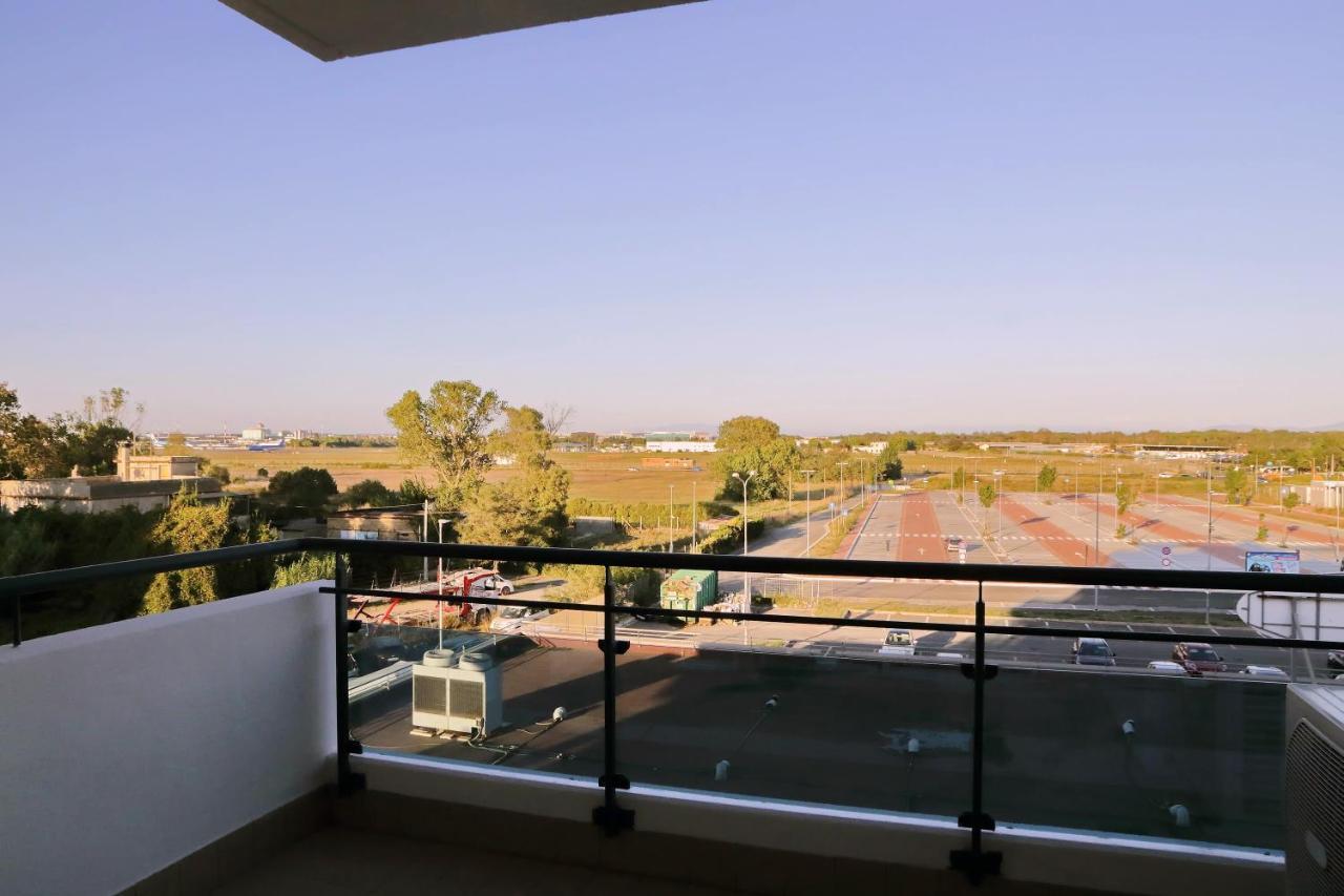 Bilocale Con Vista Sull'Aeroporto - Comodo Per Il Viaggio Фьюмичино Экстерьер фото